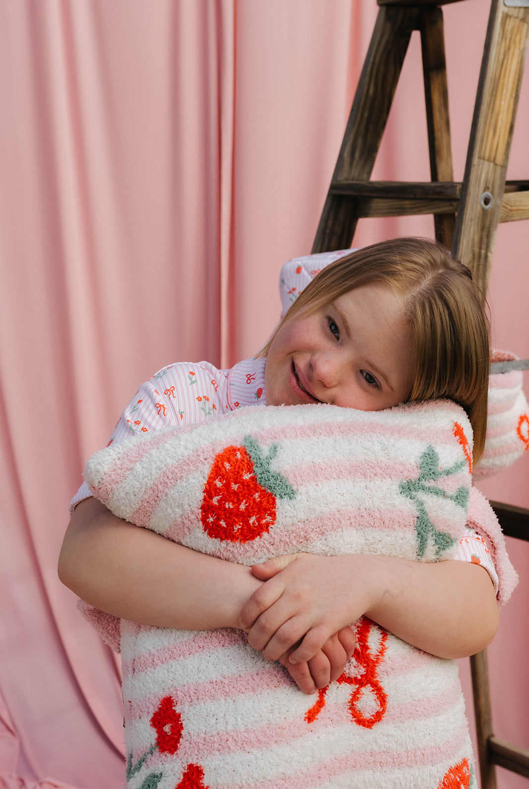 emme snuggling the quillow