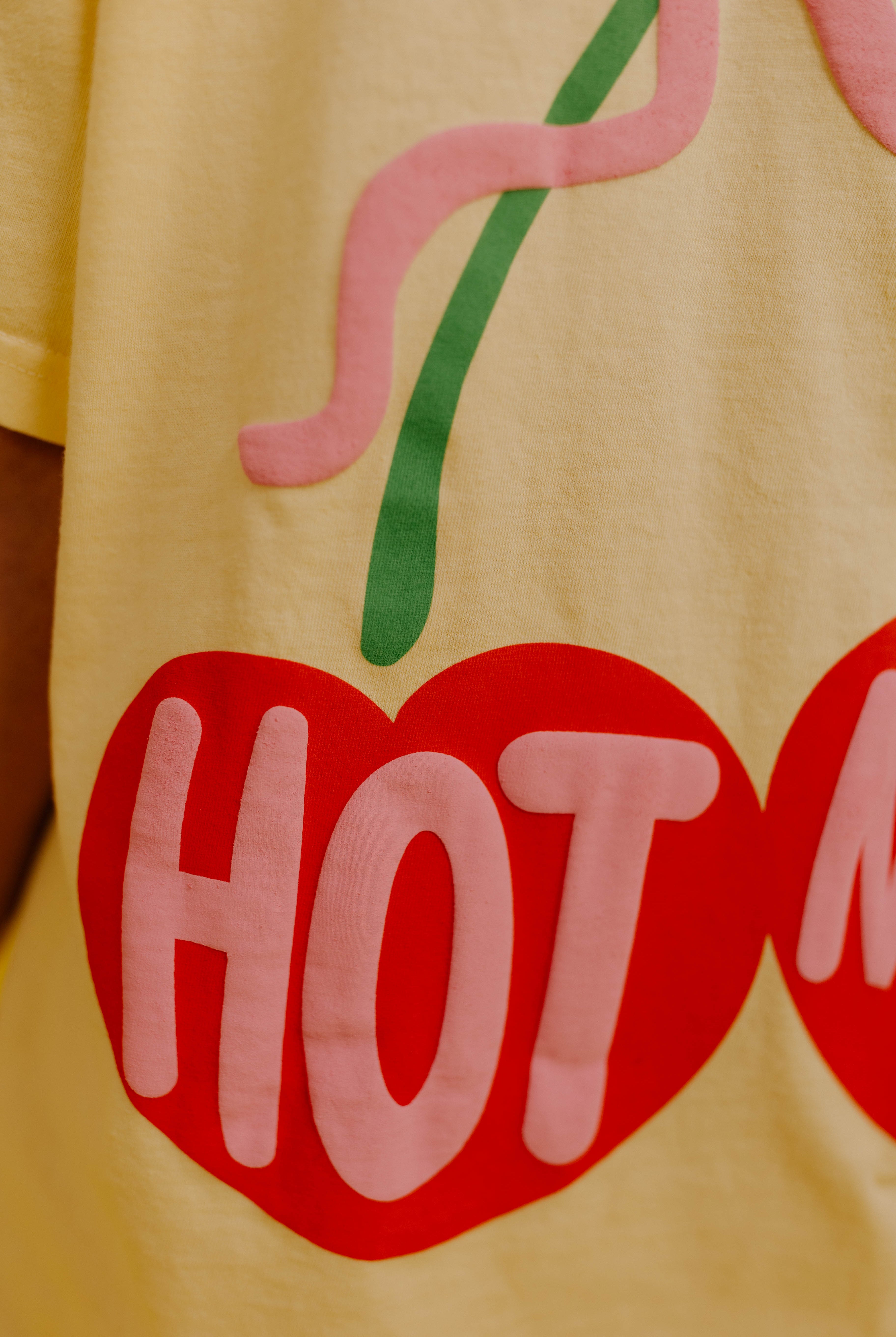 Showing the pink puff detail