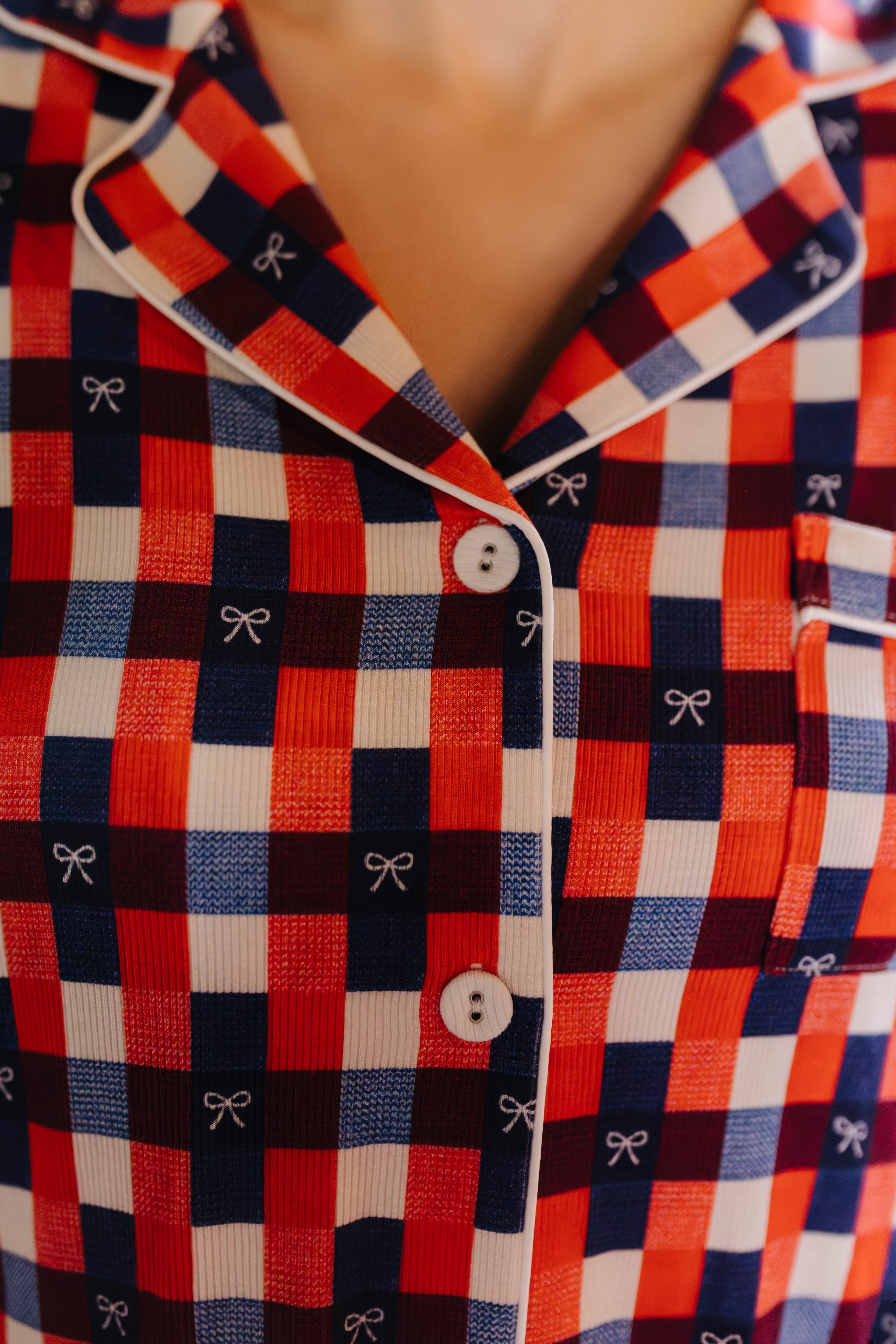 close up of gingham bow print
