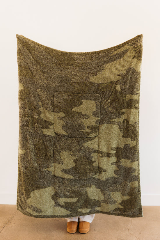Green Kyky Camo Quillow