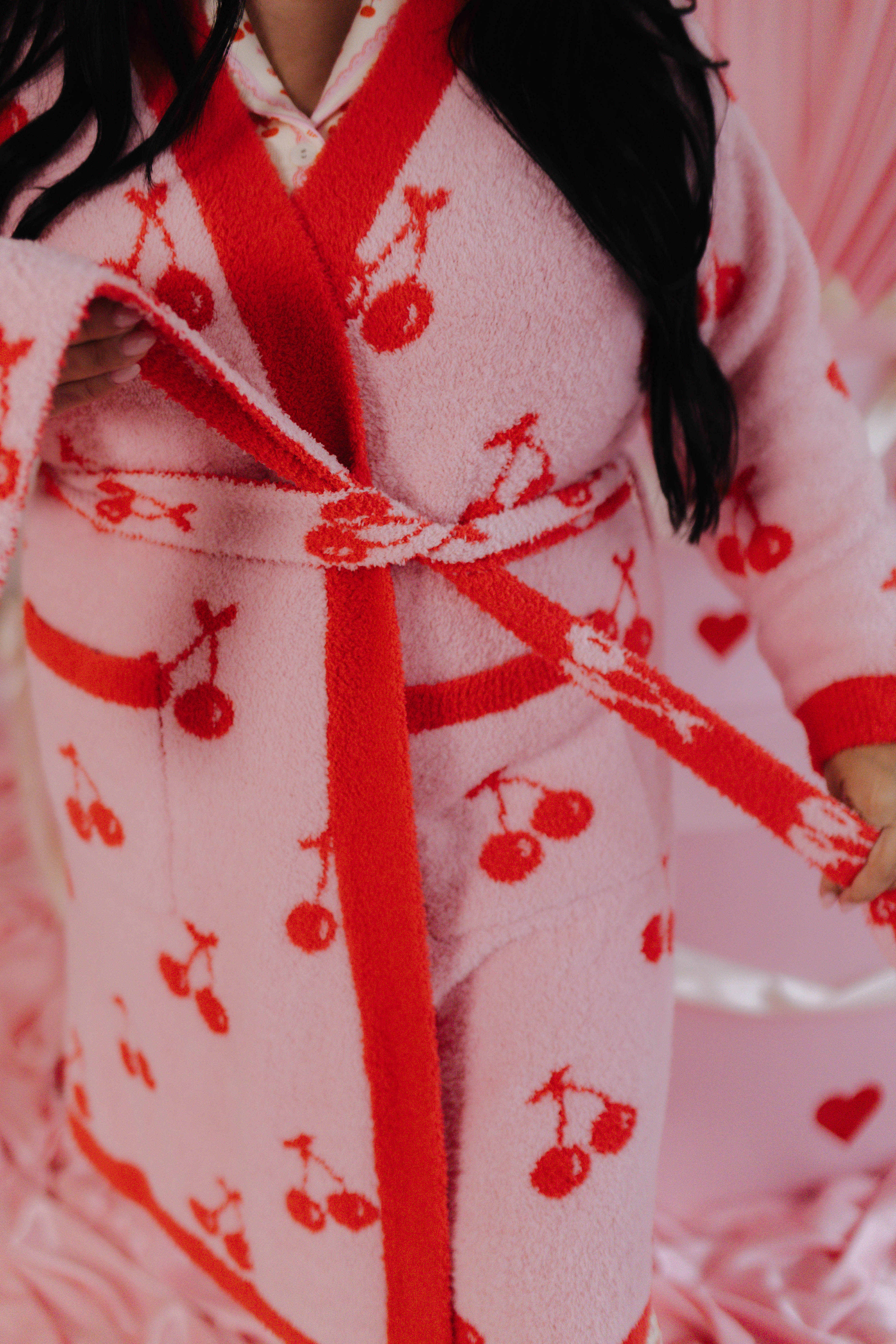 Showing the robe tie detail