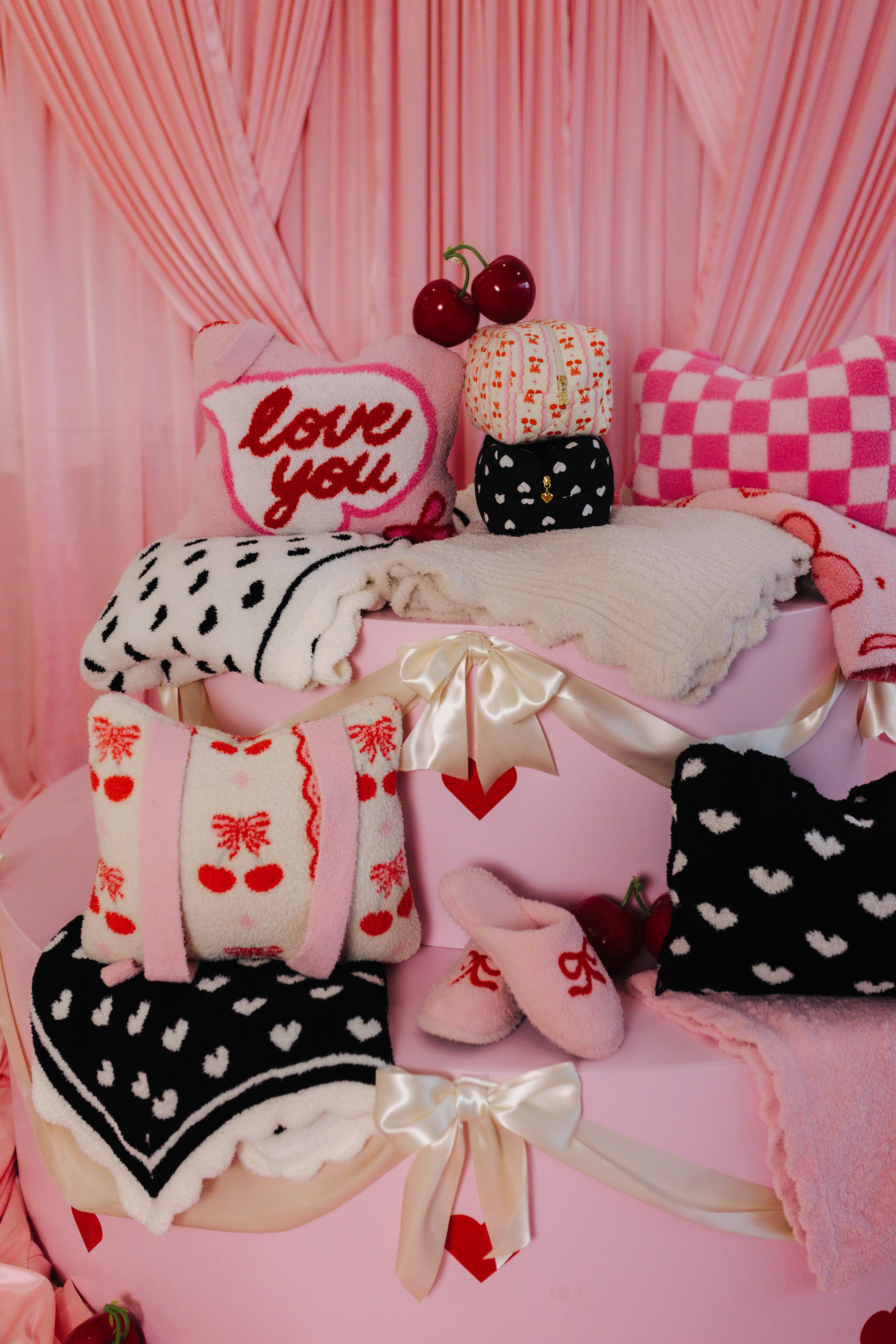 picture of all of the different items in the collection on top of our cake set 