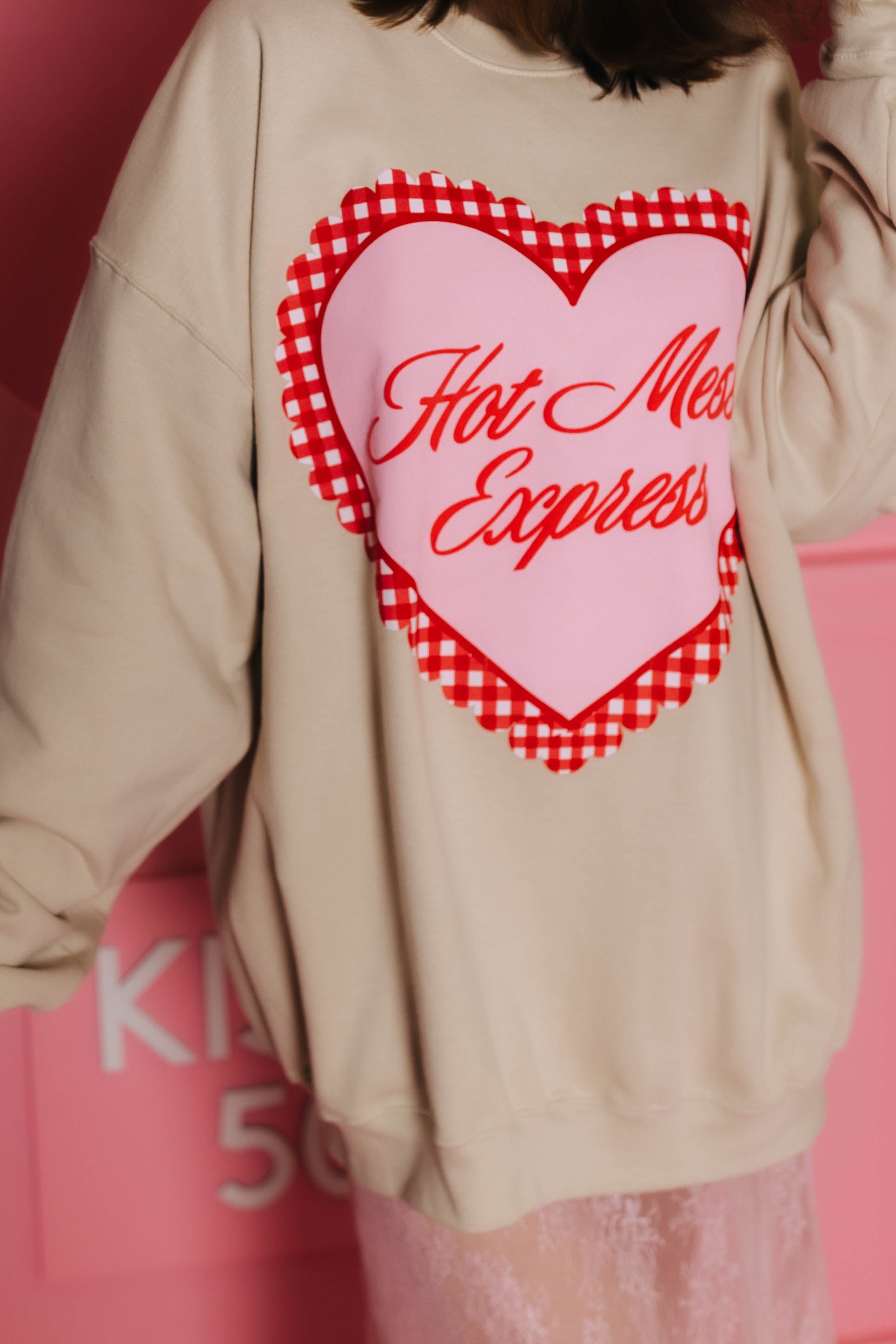 closer photo of the hot mess heart detailing 