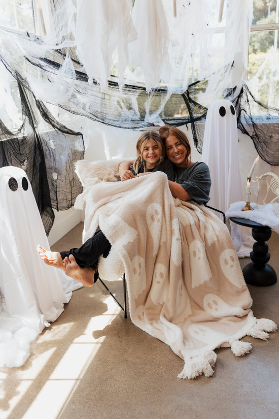 Sand and White Ghost Blanket With Tassels